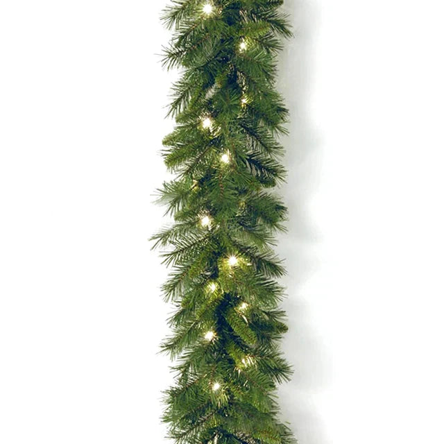 Festão de Natal com decoração