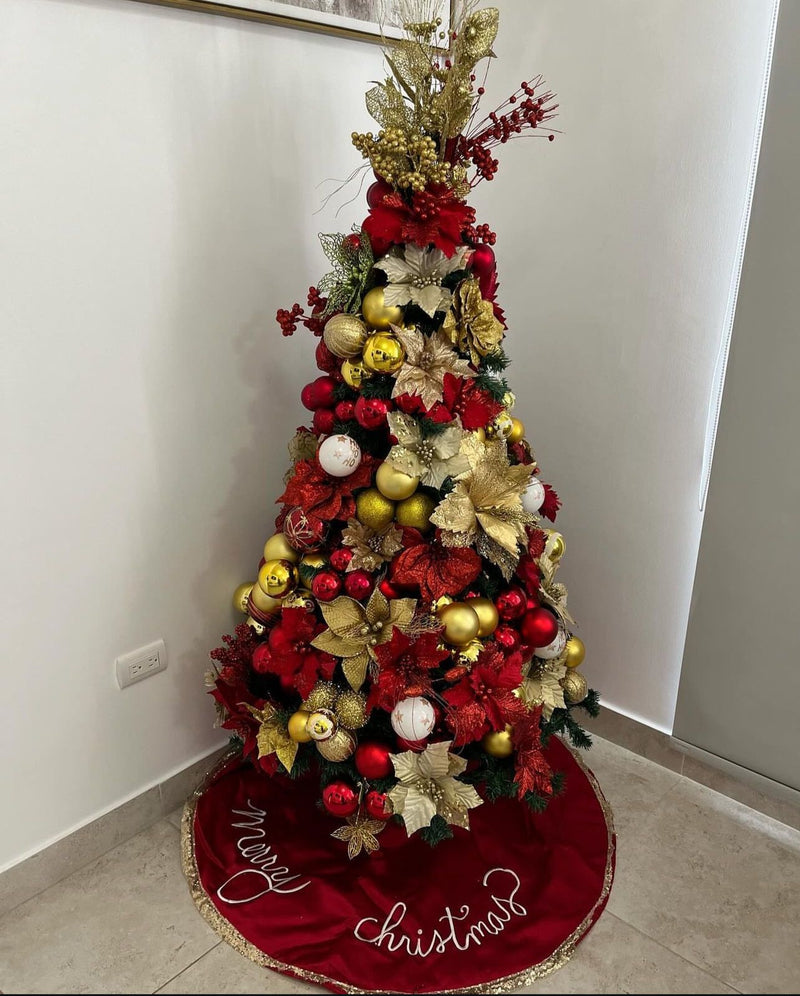 Árvore de Natal + Decoração 360º Folhas Gold Inclusa – 1,50 Metros